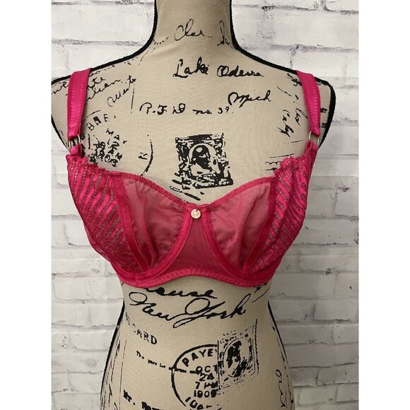 Scantilly By Curvy Kate Other - Chic Lace Underwire Bra in Vibrant Pink